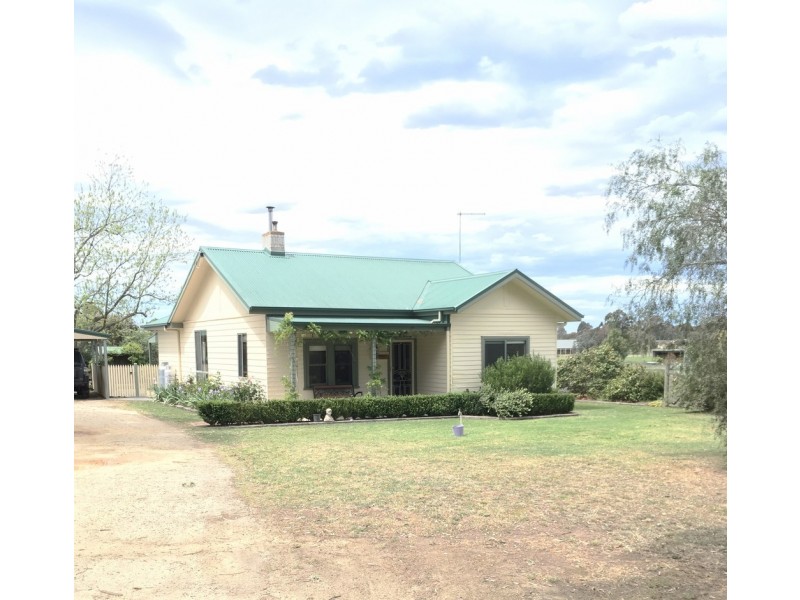 214 Powerscourt Street, Maffra VIC 3860