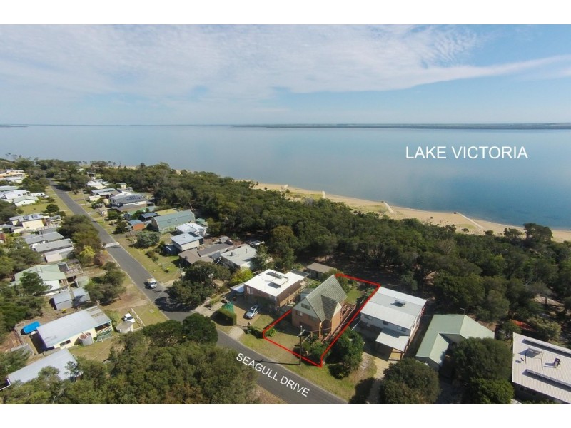 42 Seagull Drive, Loch Sport VIC 3851