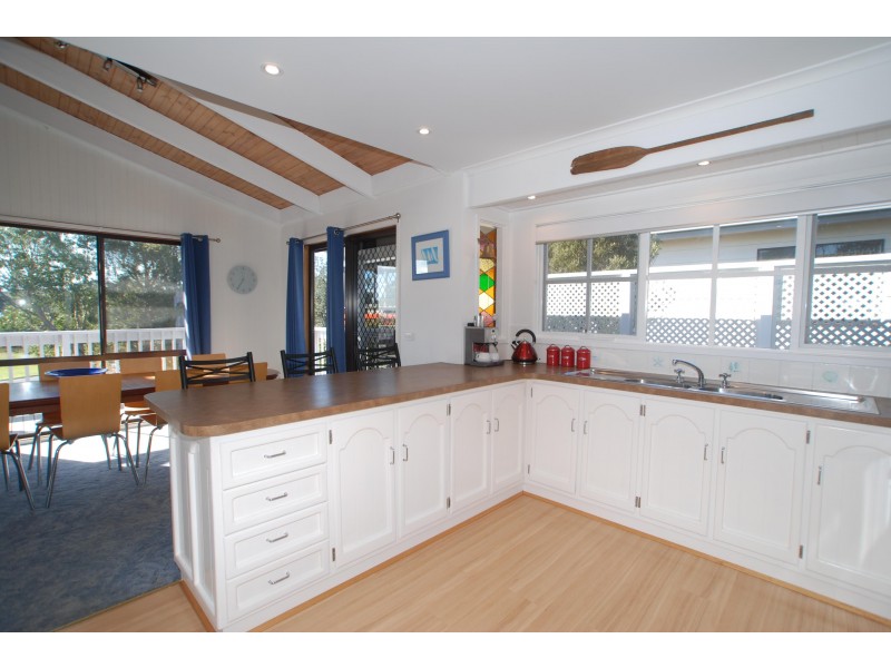 23 Holmes Street, Loch Sport VIC 3851