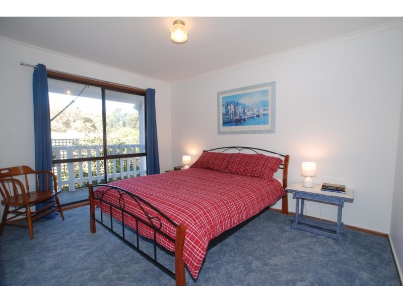 23 Holmes Street, Loch Sport VIC 3851