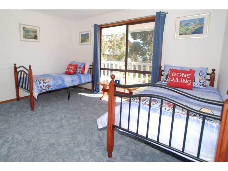 23 Holmes Street, Loch Sport VIC 3851