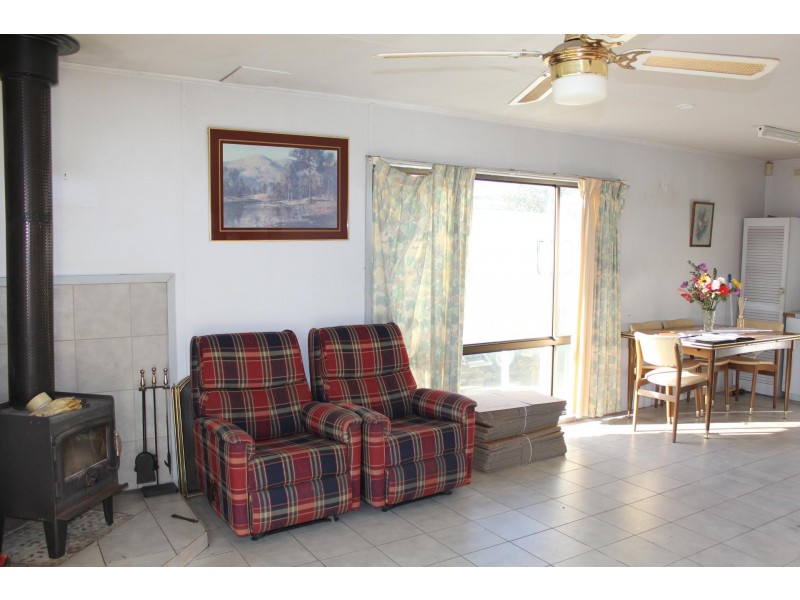 68 McFarlane Street, Stratford VIC 3862