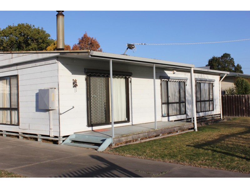 68 McFarlane Street, Stratford VIC 3862