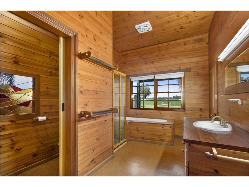 194 Freestone Creek Road, Briagolong VIC 3860