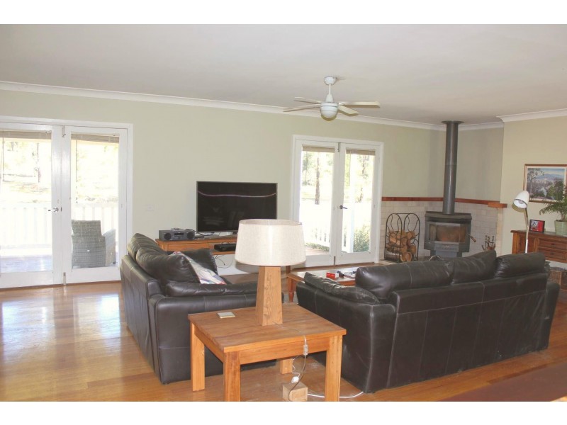 # Johnson Lane, Seaton VIC 3858