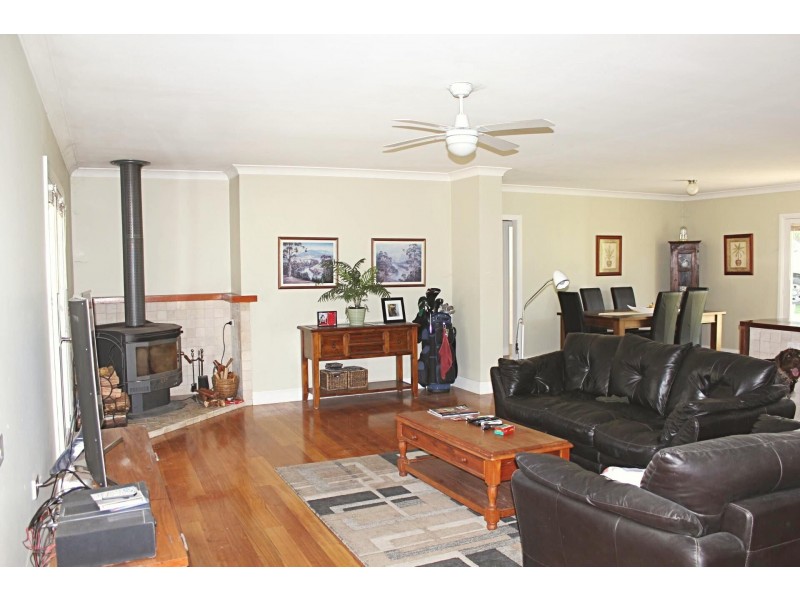 # Johnson Lane, Seaton VIC 3858