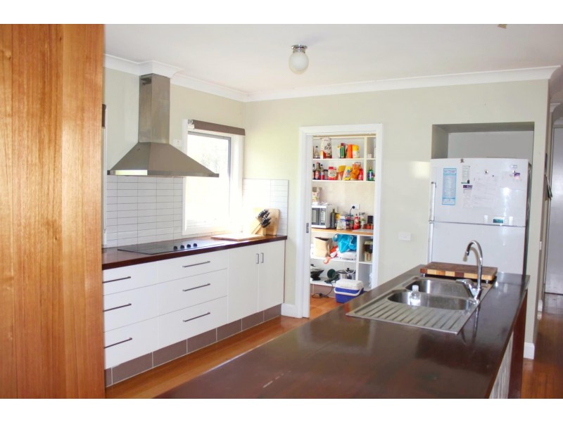 # Johnson Lane, Seaton VIC 3858