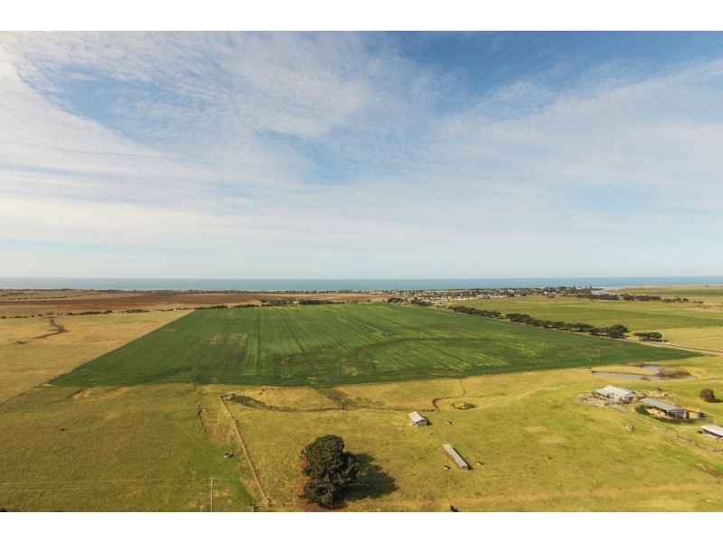 2321 Seaspray Road, Seaspray VIC 3851