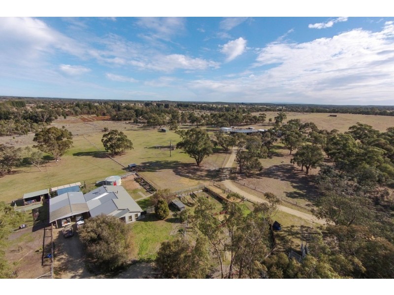 456 Carrs Creek Road, Longford VIC 3851