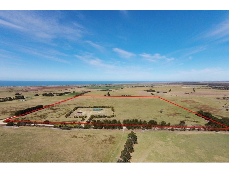 2 McGuiness road, Seaspray VIC 3851