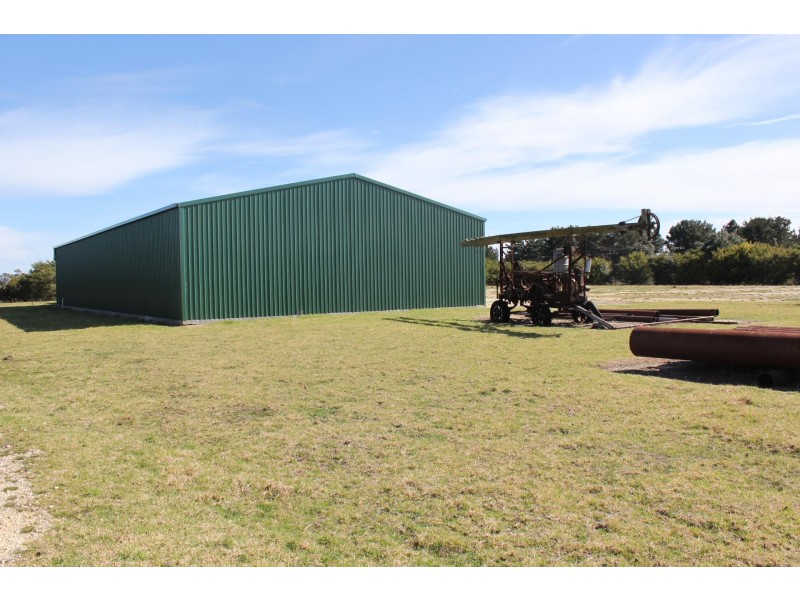 2 McGuiness road, Seaspray VIC 3851