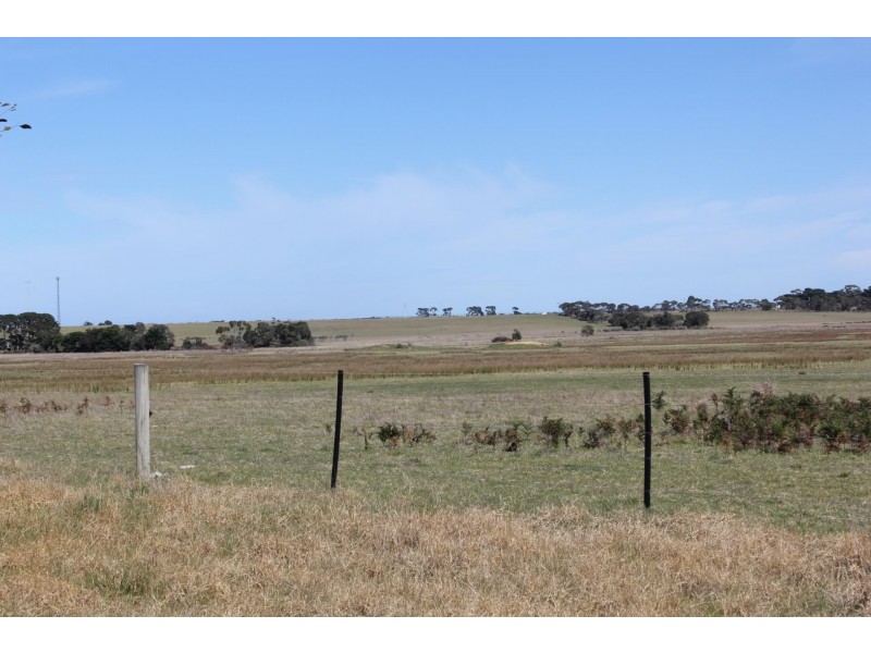 2 McGuiness road, Seaspray VIC 3851