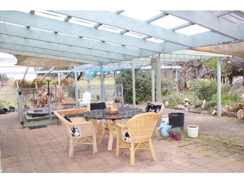 120 Cochranes Rd, Seaspray VIC 3851