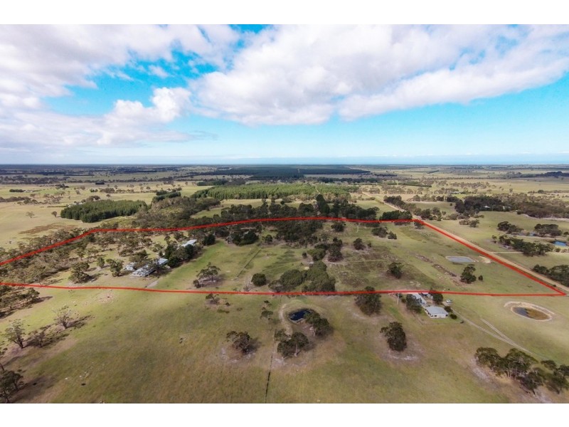 120 Cochranes Rd, Seaspray VIC 3851
