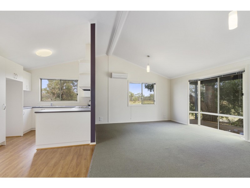103 Seacombe Landing Road, Golden Beach VIC 3851