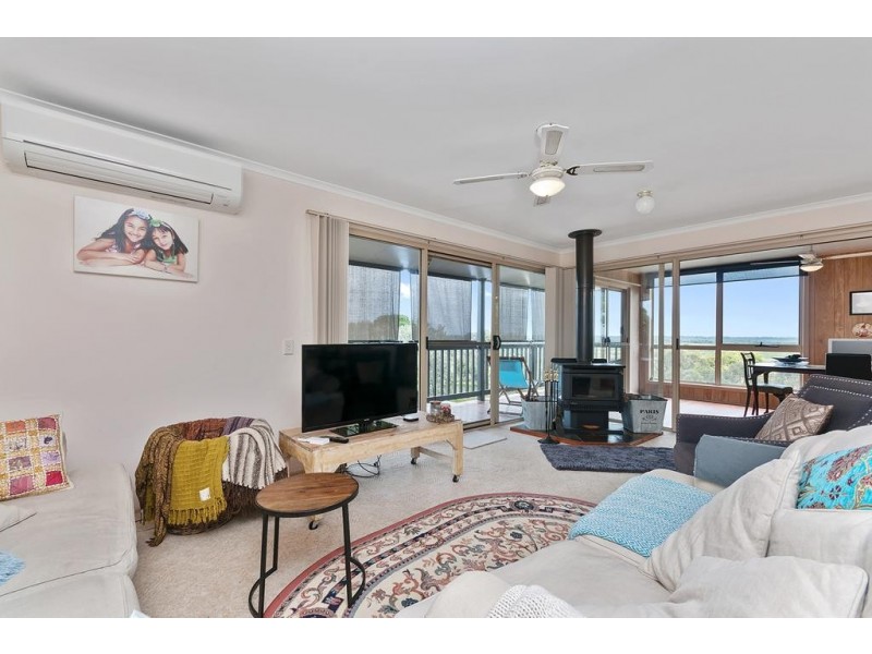 31 Lakeline Road, Golden Beach VIC 3851