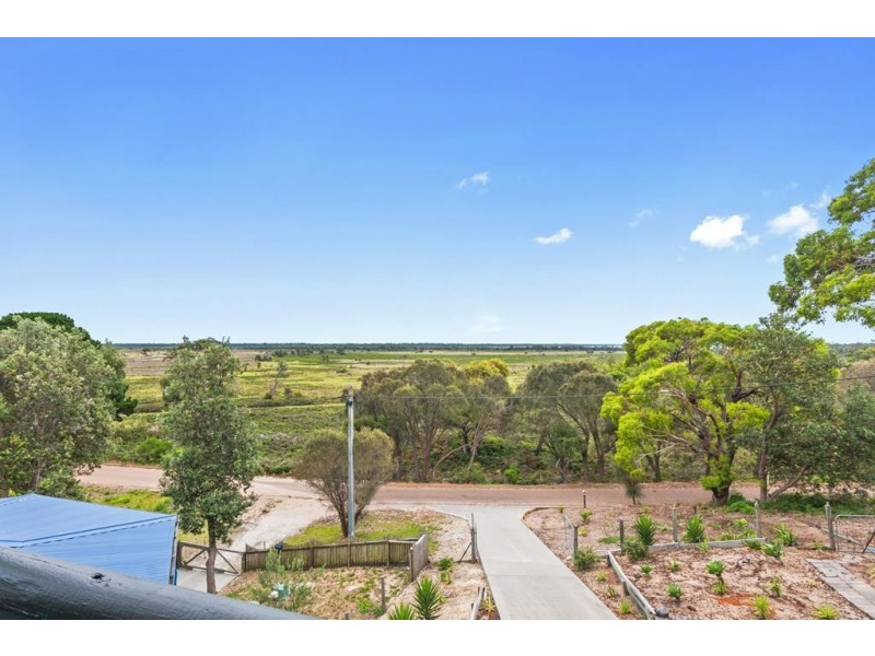 31 Lakeline Road, Golden Beach VIC 3851