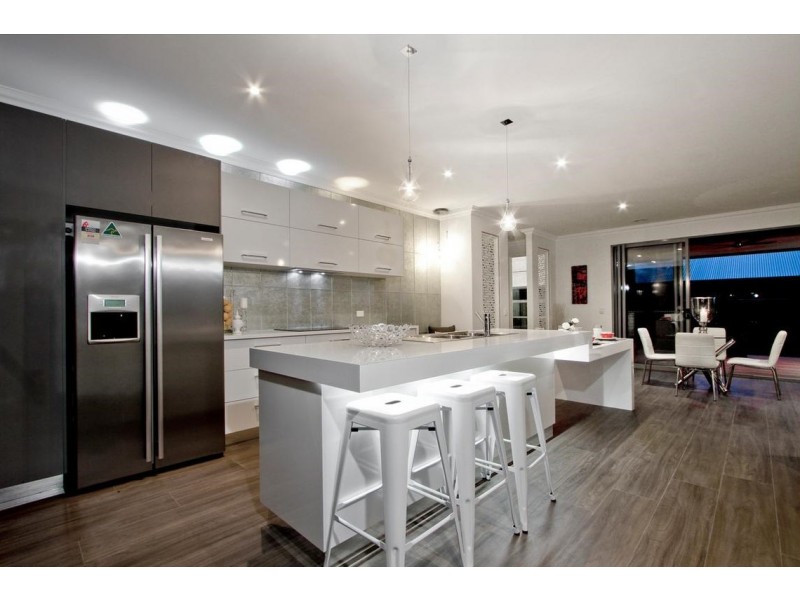 4 Ruthberg Drive, Sale VIC 3850