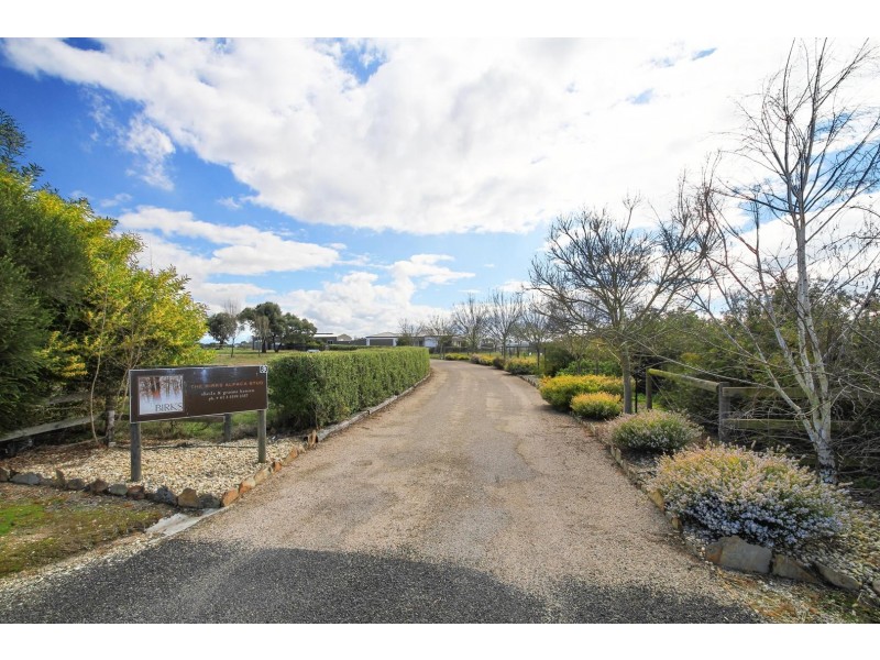83* Shaws lane, Rosedale VIC 3847