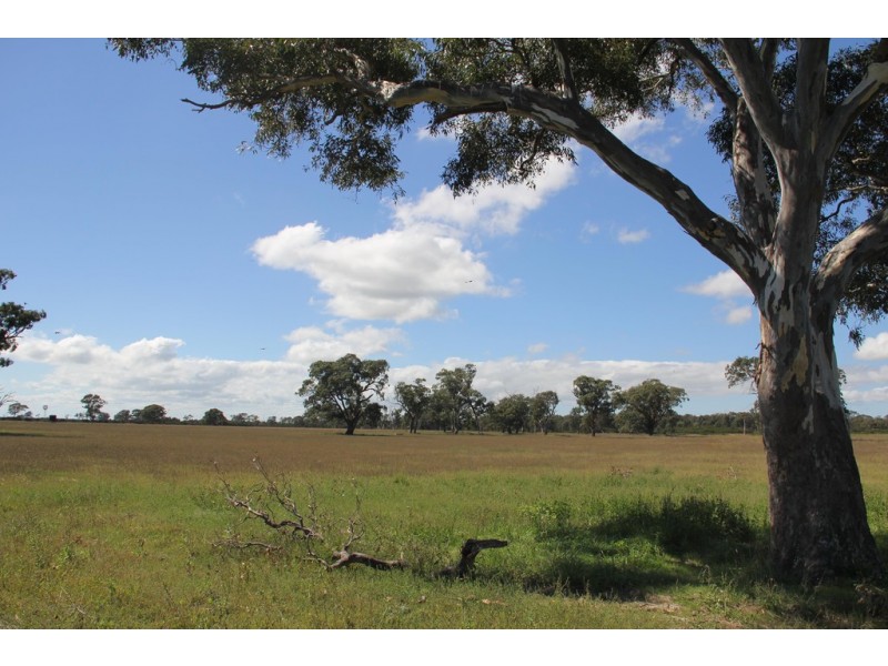 . Lower Cairnbrook Rd, Glengarry VIC 3854