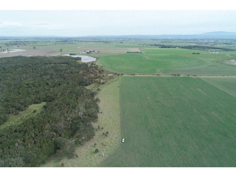 . Lower Cairnbrook Rd, Glengarry VIC 3854