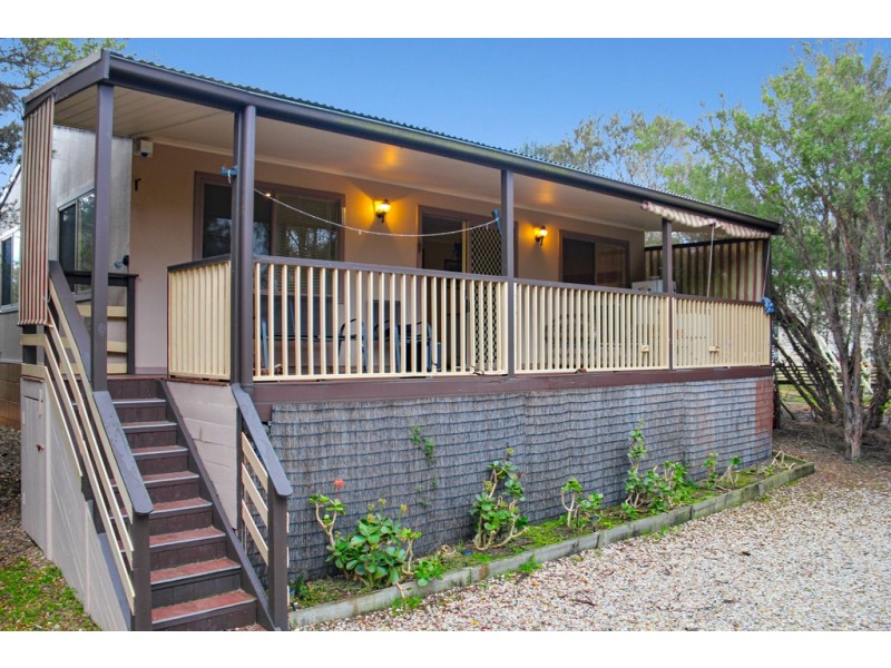 25 Sunglow cresent, Golden Beach VIC 3851