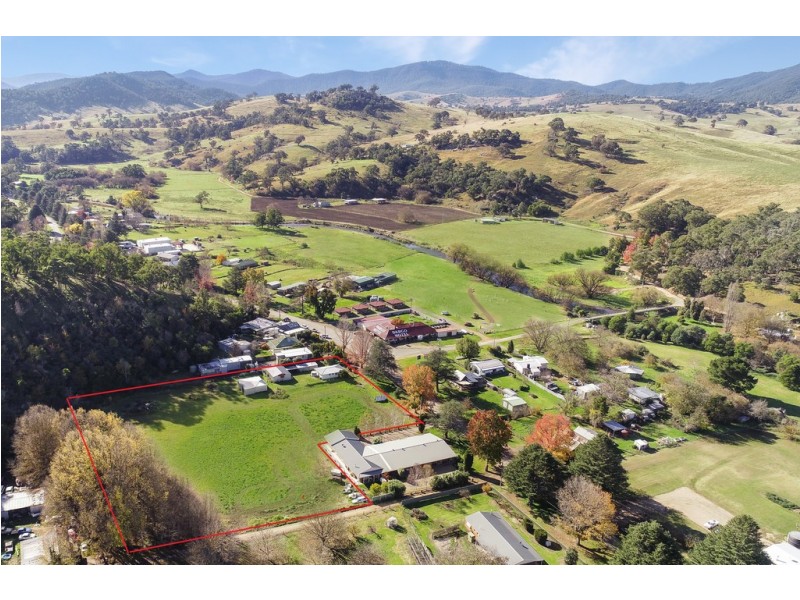105 Lind Ave, Dargo VIC 3862