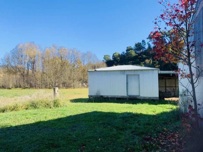 105 Lind Ave, Dargo VIC 3862