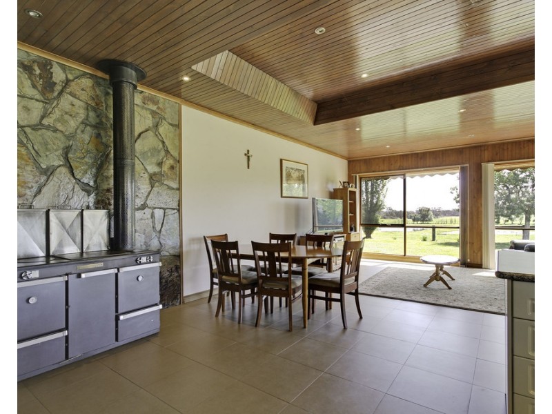 2611 Bengworden Road, Perry Bridge VIC 3862