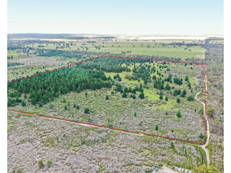 3 Carrs Creek Road, Longford VIC 3851