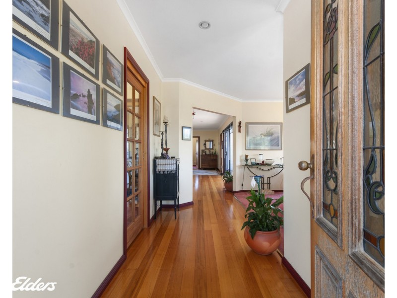 14 Ocean View Court, Seaspray VIC 3851
