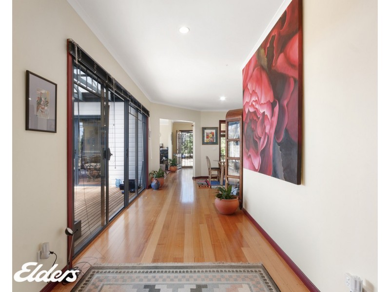 14 Ocean View Court, Seaspray VIC 3851