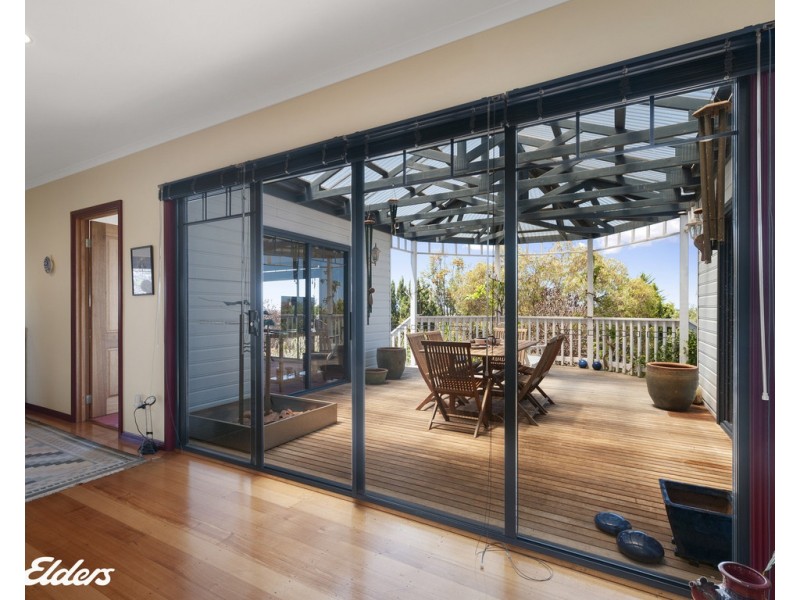 14 Ocean View Court, Seaspray VIC 3851