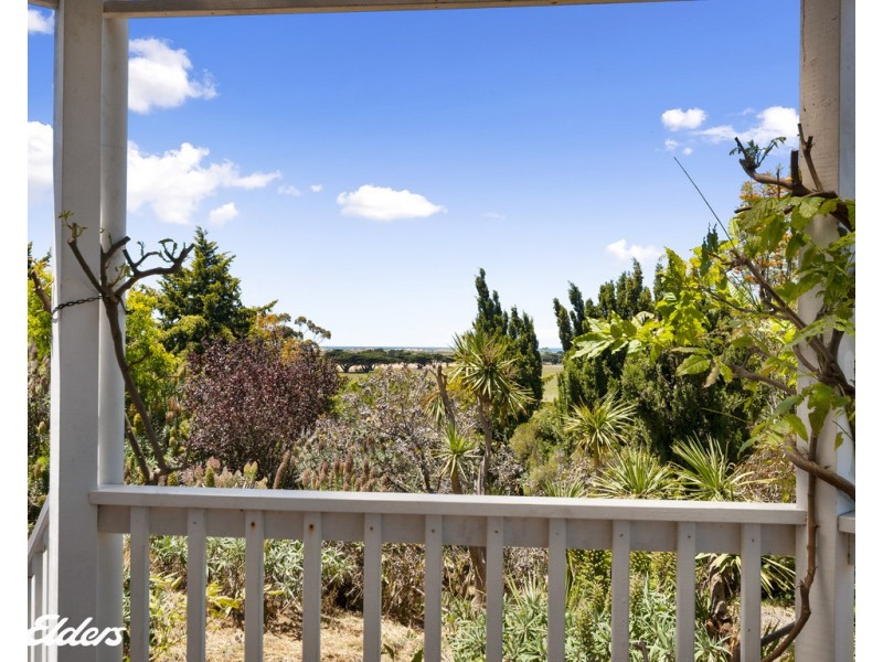 14 Ocean View Court, Seaspray VIC 3851
