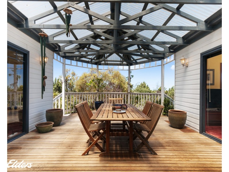 14 Ocean View Court, Seaspray VIC 3851