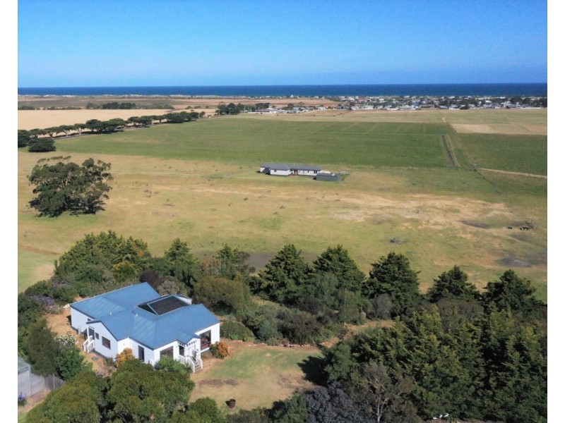 14 Ocean View Court, Seaspray VIC 3851