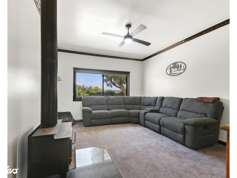 . Airly Road, Stratford VIC 3862