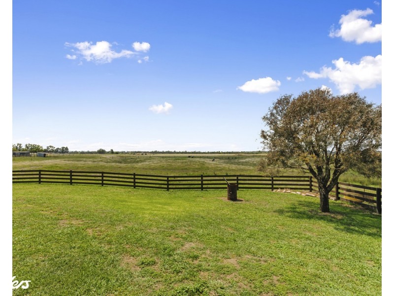 . Airly Road, Stratford VIC 3862