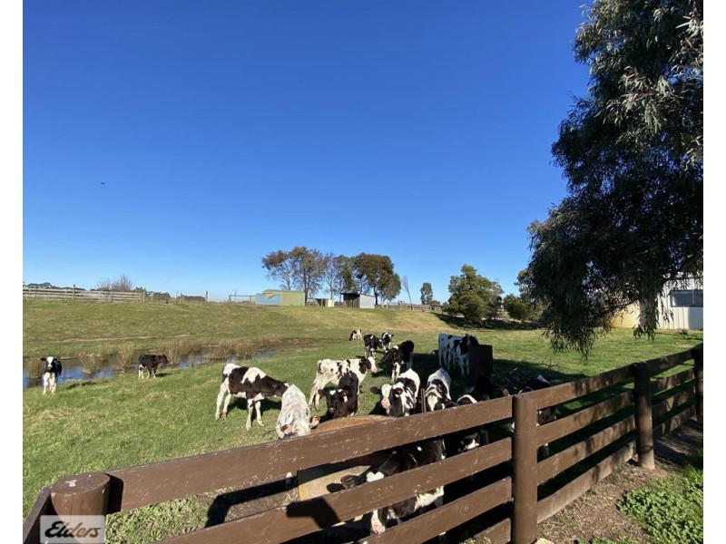 . Airly Road, Stratford VIC 3862