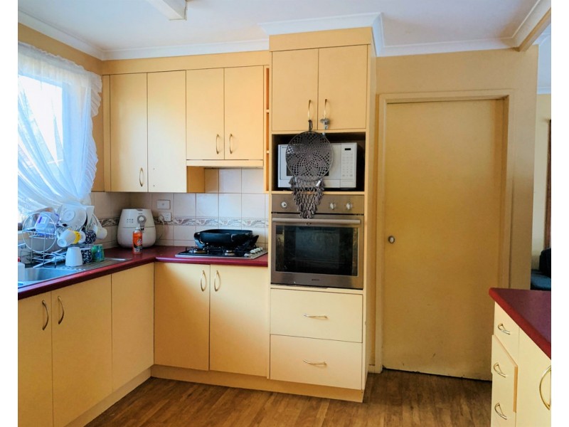 8 Stead Street, Sale VIC 3850