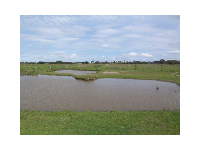. Old Back Maffra Road, Sale VIC 3850