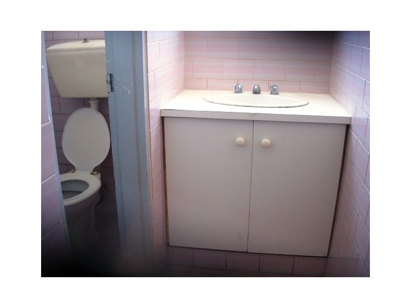 2/13 Empire Street, Footscray VIC 3011