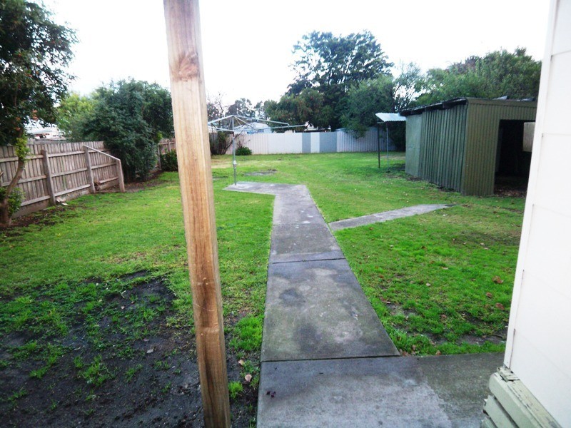 24 Mills Street, Heyfield VIC 3858