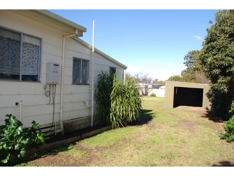 24 Mills Street, Heyfield VIC 3858