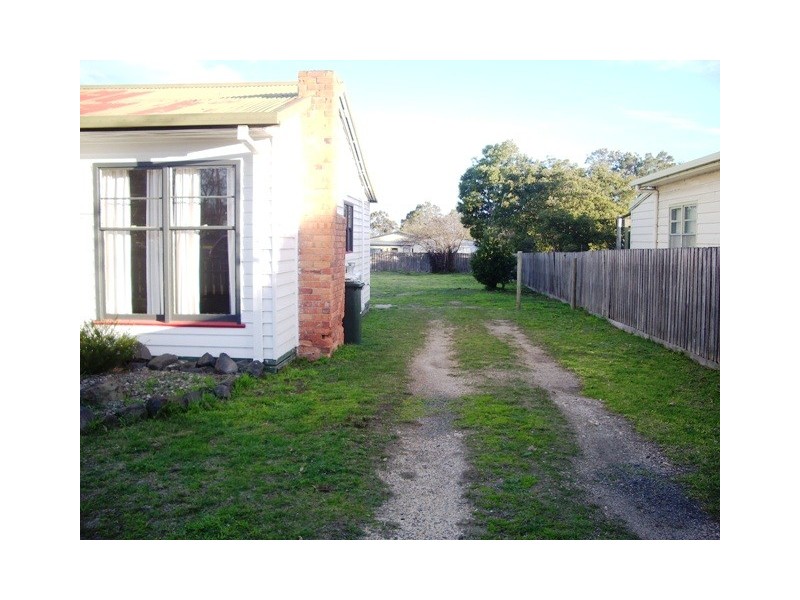 26 Mills St, Heyfield VIC 3858