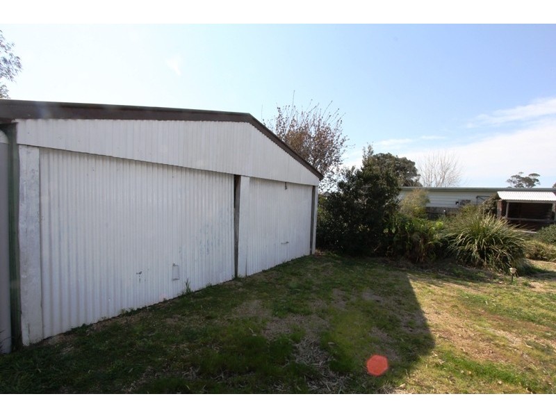 13 Maffra Road, Heyfield VIC 3858