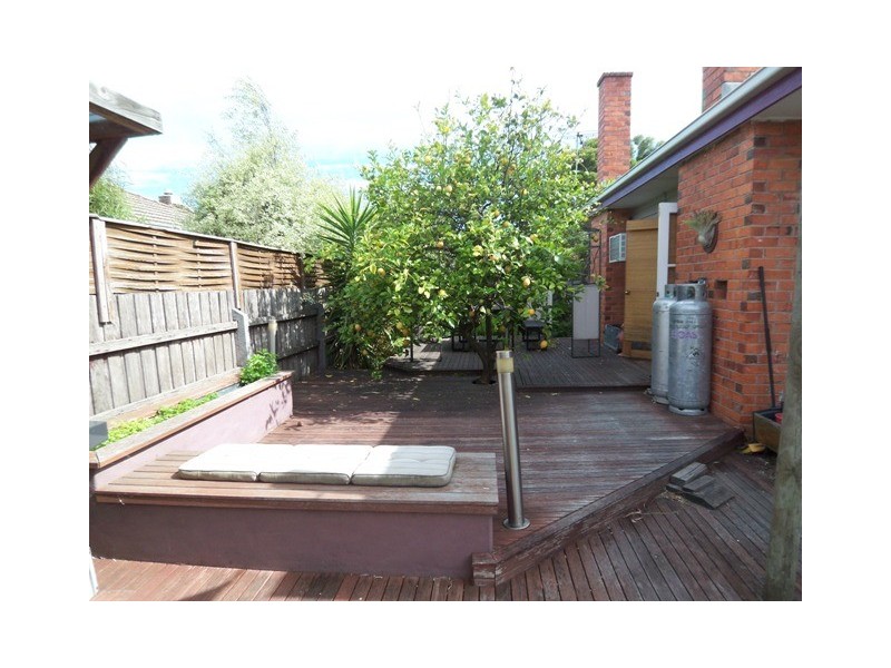 13 Maffra Road, Heyfield VIC 3858