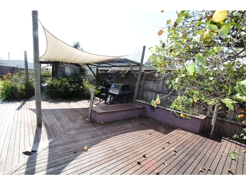 13 Maffra Road, Heyfield VIC 3858