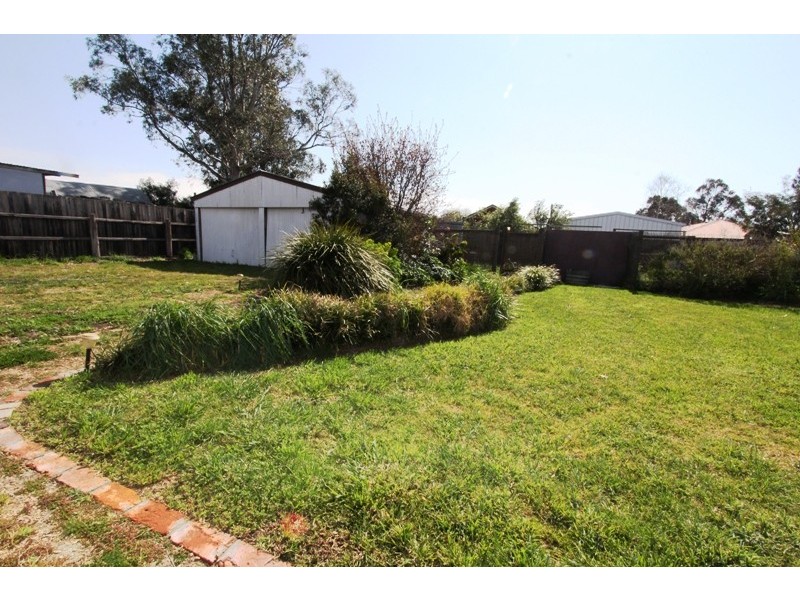 13 Maffra Road, Heyfield VIC 3858