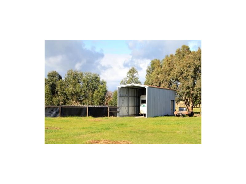 238 Willung Road, Rosedale VIC 3847